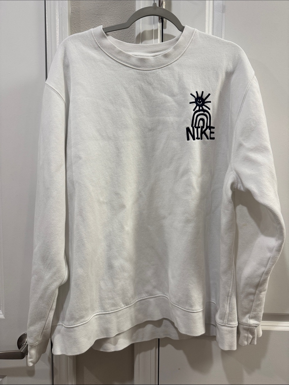 Nike White Crewneck Sweatshirt with Black Graphic